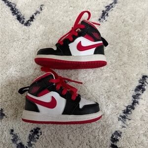 Air Jordan 1 Mid Toddler – Size 4C – Black/White/Red